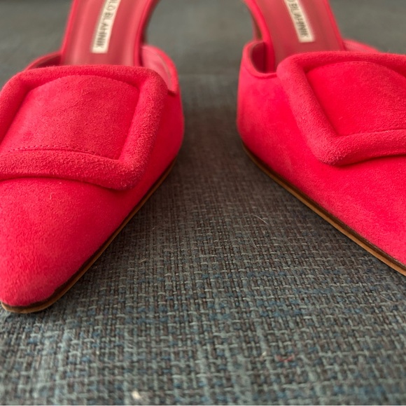 Manolo Blahnik Hot Pink Maysale 70mm Mule - Picture 11 of 14